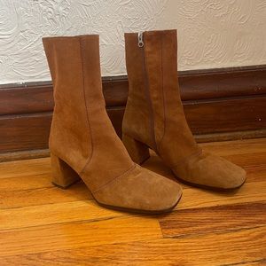 L’Intervalle Suede Boots